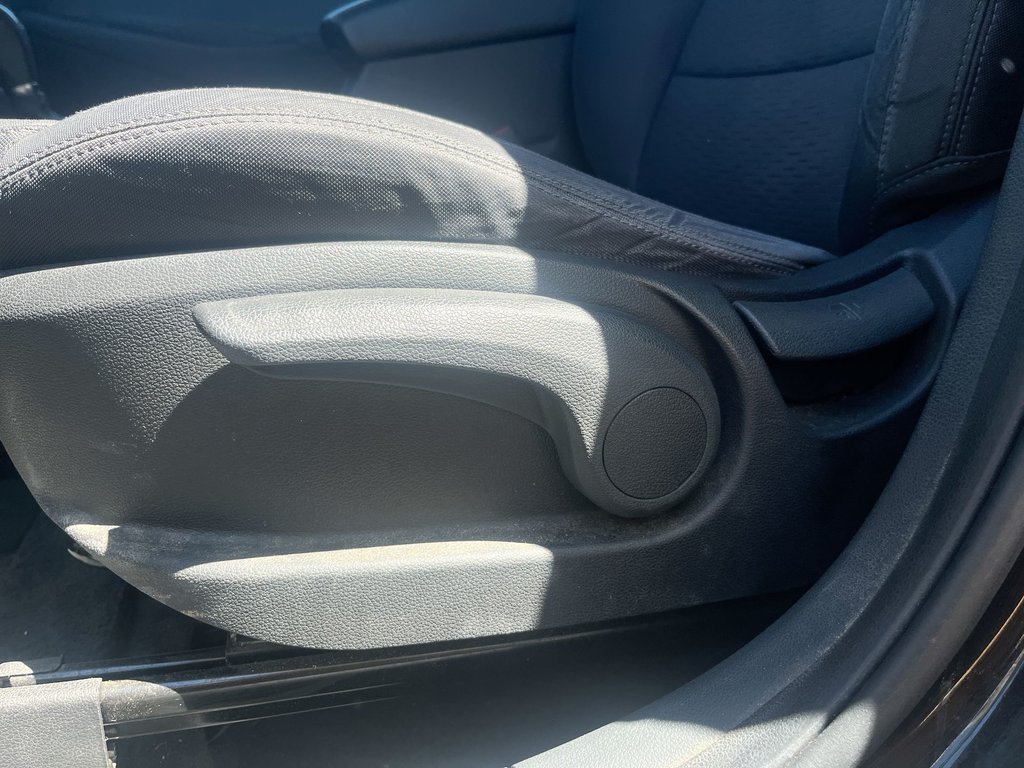 2021 Hyundai Tucson Essential | Cam | HtdSeats | Bluetooth | PwrWindow in Saint John, New Brunswick - 14 - w1024h768px