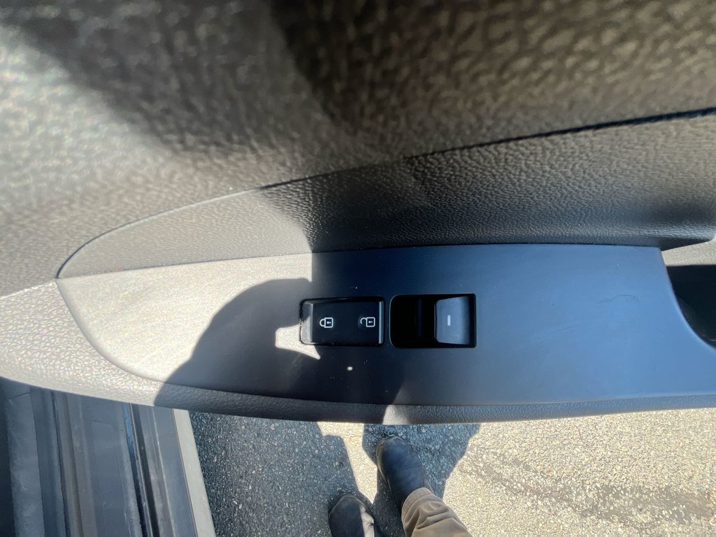 2021 Hyundai Tucson Essential | Cam | HtdSeats | Bluetooth | PwrWindow in Saint John, New Brunswick - 44 - w1024h768px