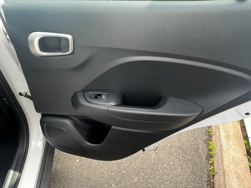 Hyundai Venue Trend | SunRoof | Cam | USB | Heated Wheel 2022 à Saint John, Nouveau-Brunswick - 39 - w1024h768px