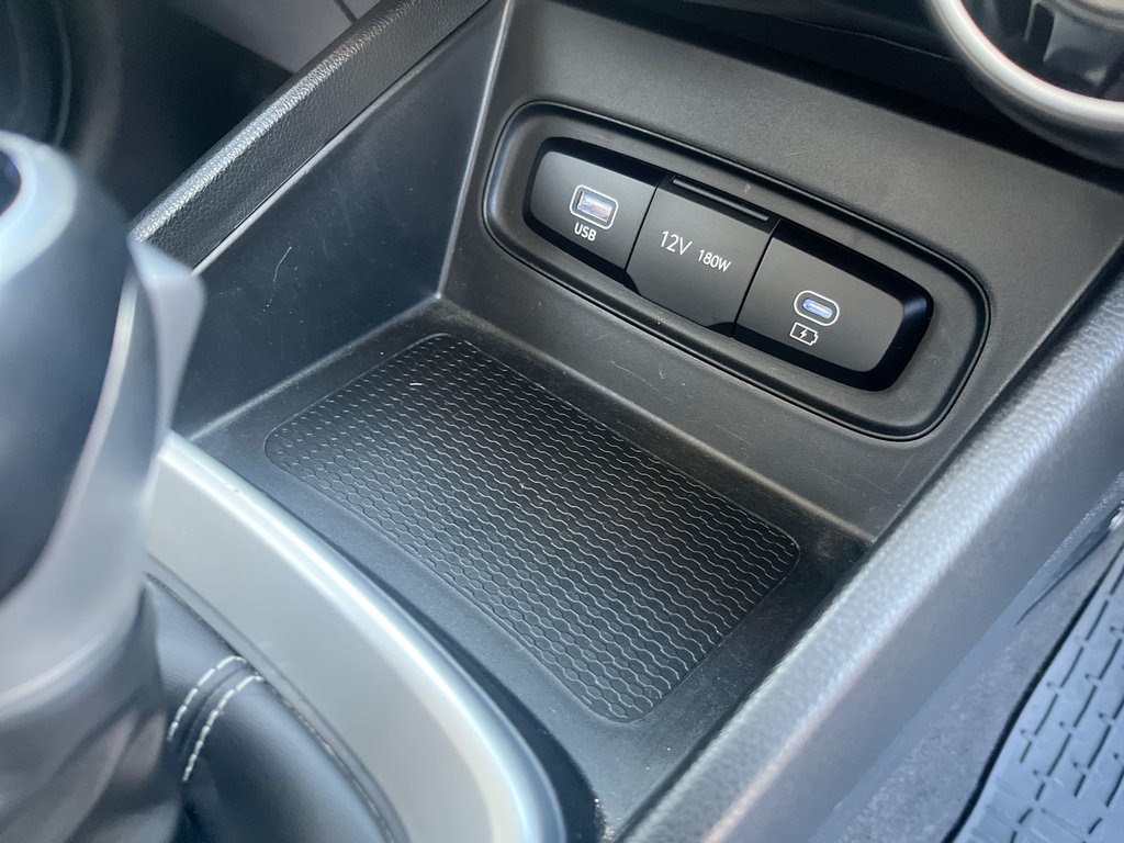 2023 Hyundai Venue Preferred | Cam | USB | HtdSeat | Warranty to 2028 in Saint John, New Brunswick - 43 - w1024h768px