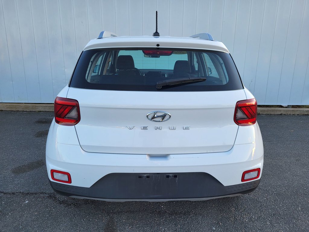 2023 Hyundai Venue Preferred | Cam | USB | HtdSeat | Warranty to 2028 in Saint John, New Brunswick - 4 - w1024h768px