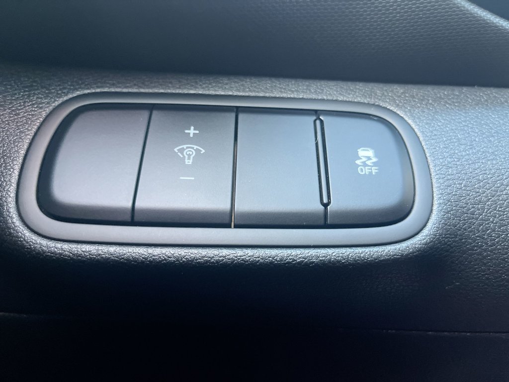 2023 Hyundai Venue Preferred | Cam | USB | HtdSeat | Warranty to 2028 in Saint John, New Brunswick - 22 - w1024h768px