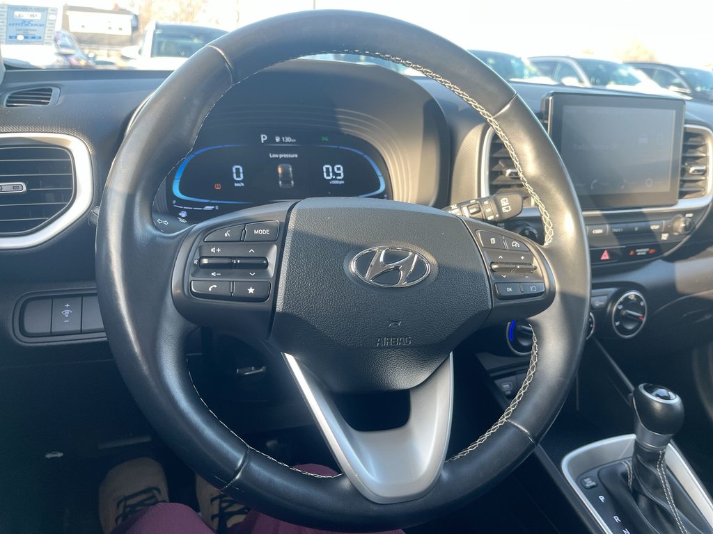 2023 Hyundai Venue Preferred | Cam | USB | HtdSeat | Warranty to 2028 in Saint John, New Brunswick - 17 - w1024h768px