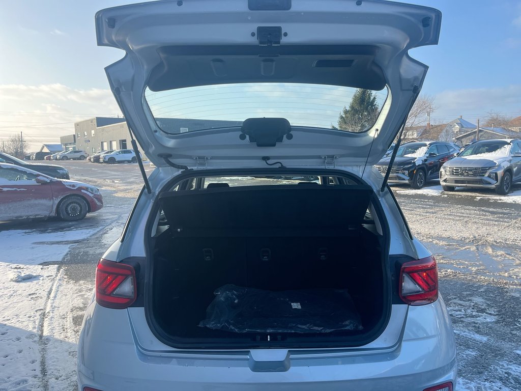 2023 Hyundai Venue Preferred | Cam | USB | HtdSeat | Warranty to 2028 in Saint John, New Brunswick - 34 - w1024h768px
