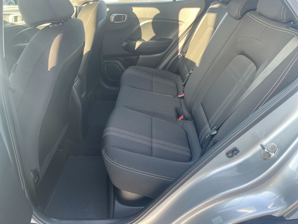 2023 Hyundai Venue Preferred | Cam | USB | HtdSeat | Warranty to 2028 in Saint John, New Brunswick - 31 - w1024h768px