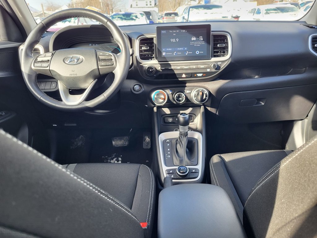 2023 Hyundai Venue Preferred | Cam | USB | HtdSeat | Warranty to 2028 in Saint John, New Brunswick - 37 - w1024h768px