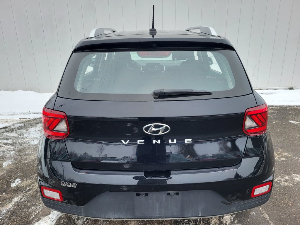 2023 Hyundai Venue Preferred | Cam | USB | HtdWheel | Bluetooth in Saint John, New Brunswick - 4 - w1024h768px