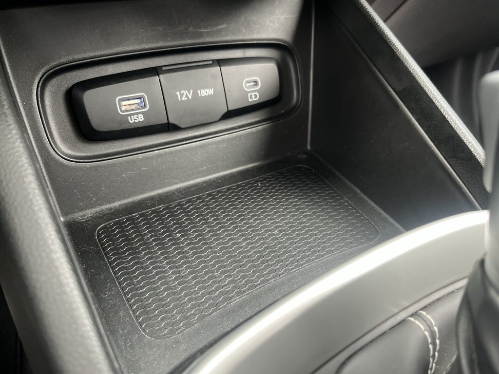 2023 Hyundai Venue Preferred | Cam | USB | HtdSeat | Warranty to 2028 in Saint John, New Brunswick - 27 - w1024h768px