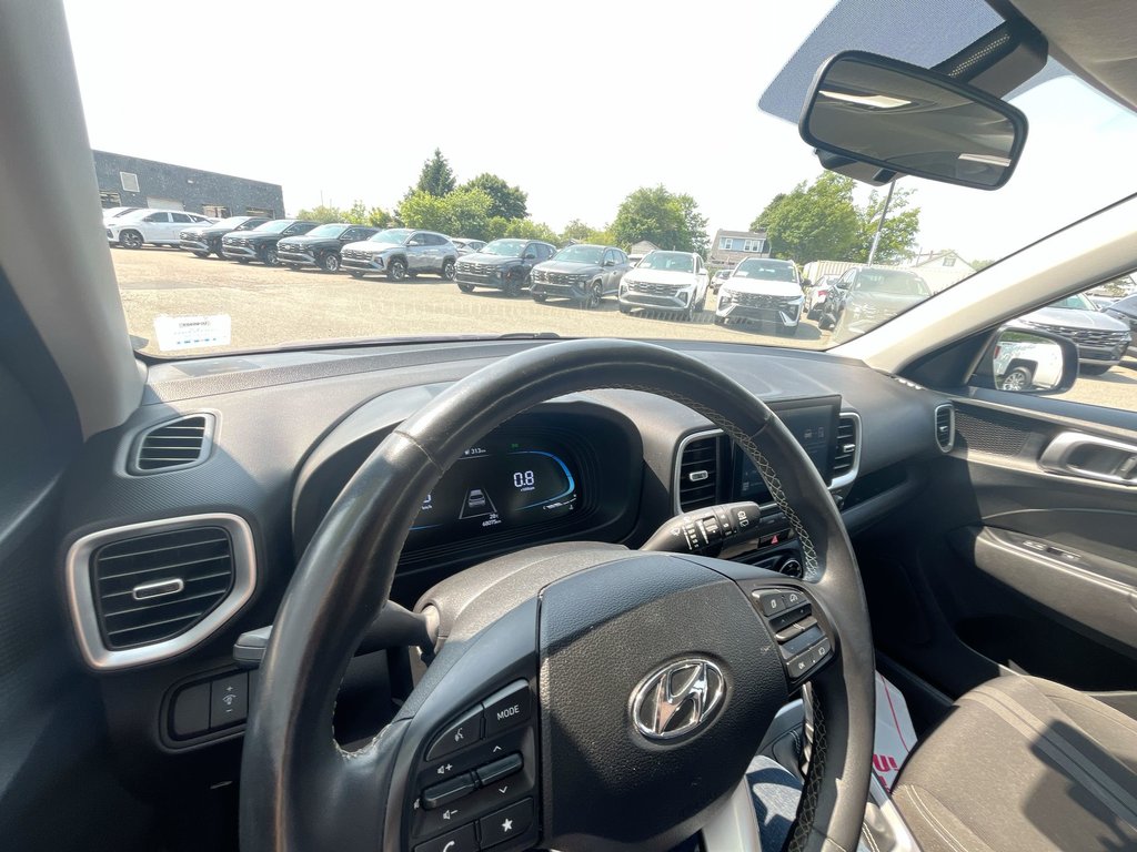2023 Hyundai Venue Preferred | Cam | HtdWheel | Warranty to 2028 in Saint John, New Brunswick - 16 - w1024h768px