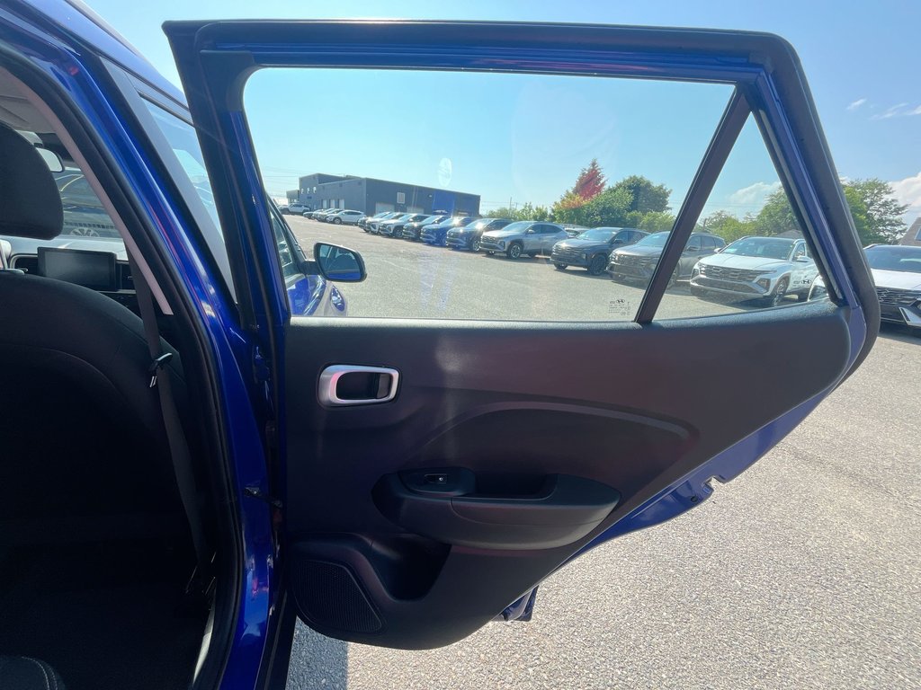 2023 Hyundai Venue Preferred | Cam | HtdWheel | Warranty to 2028 in Saint John, New Brunswick - 40 - w1024h768px