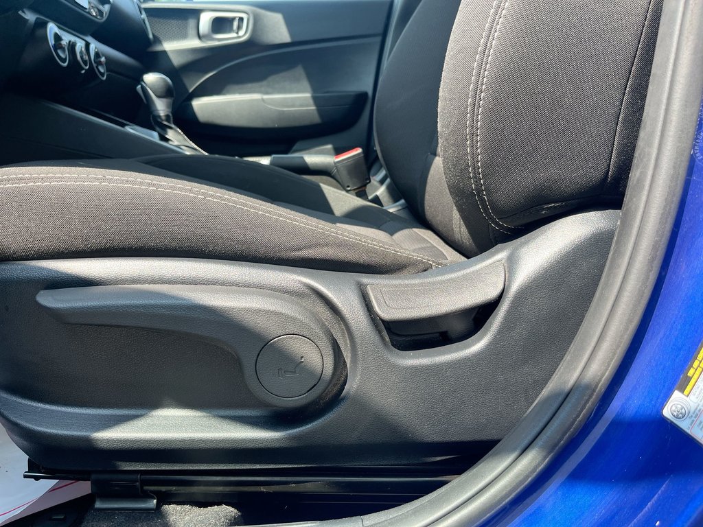 2023 Hyundai Venue Preferred | Cam | HtdWheel | Warranty to 2028 in Saint John, New Brunswick - 14 - w1024h768px