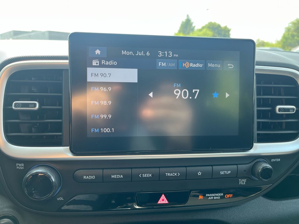 2023 Hyundai Venue Preferred | Cam | HtdWheel | Warranty to 2028 in Saint John, New Brunswick - 25 - w1024h768px