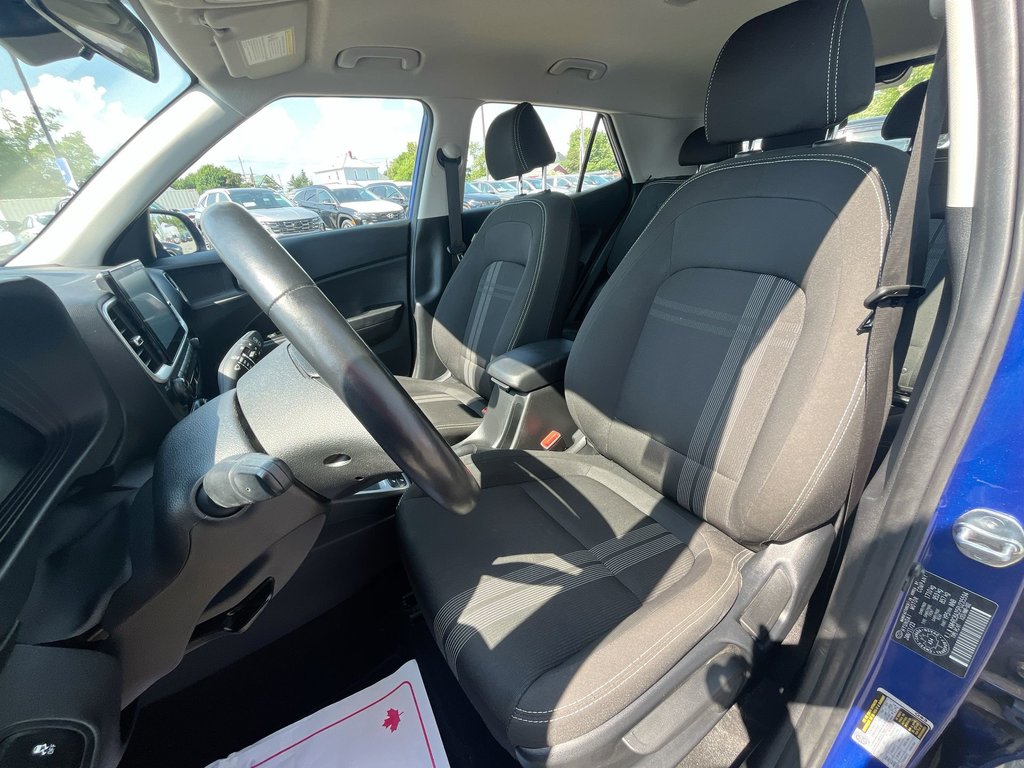 2023 Hyundai Venue Preferred | Cam | HtdWheel | Warranty to 2028 in Saint John, New Brunswick - 11 - w1024h768px