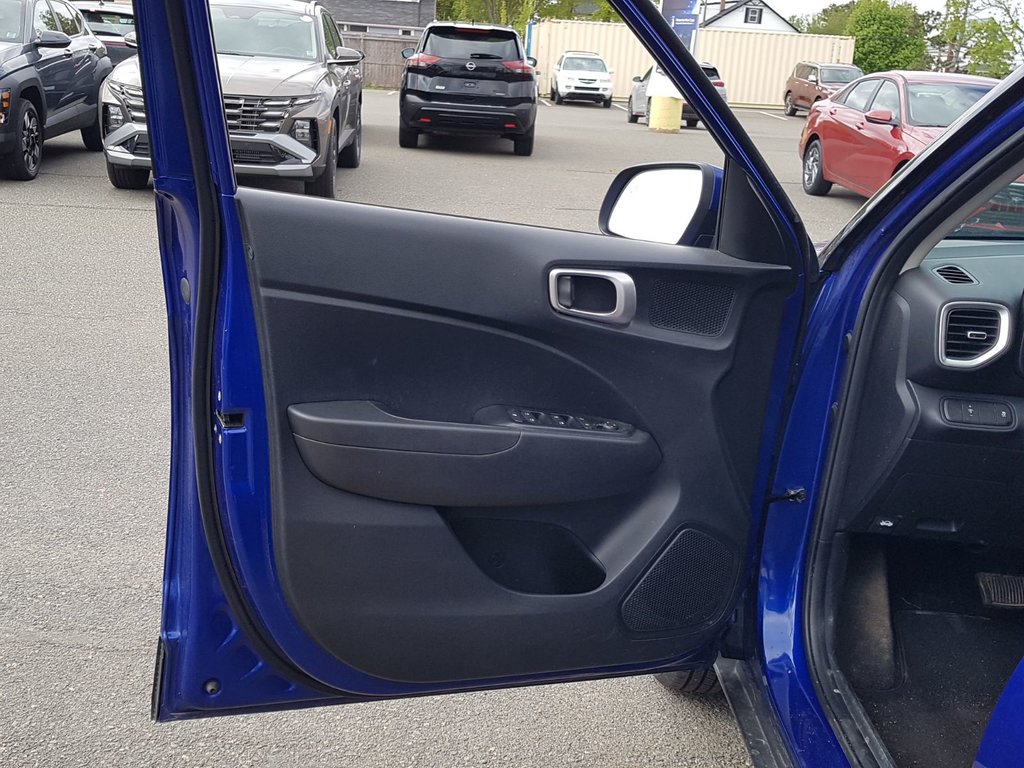 2024 Hyundai Venue Preferred | Cam | USB | HtdWheel | Bluetooth | XM in Saint John, New Brunswick - 10 - w1024h768px