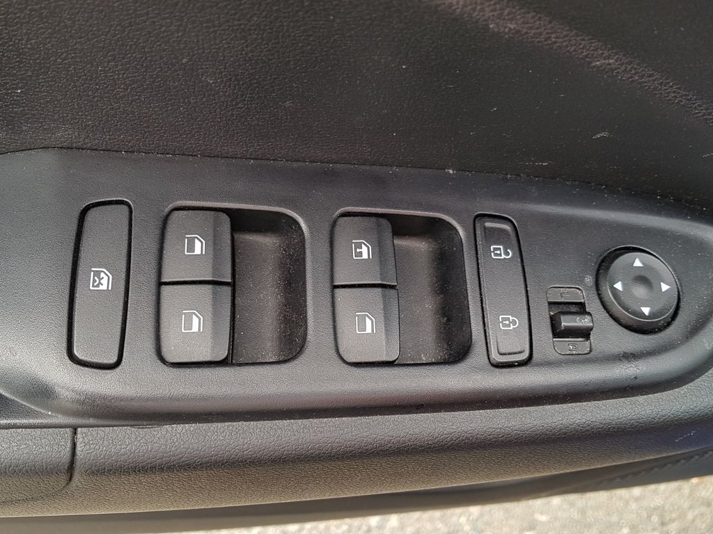 2024 Hyundai Venue Preferred | Cam | USB | HtdWheel | Bluetooth | XM in Saint John, New Brunswick - 14 - w1024h768px