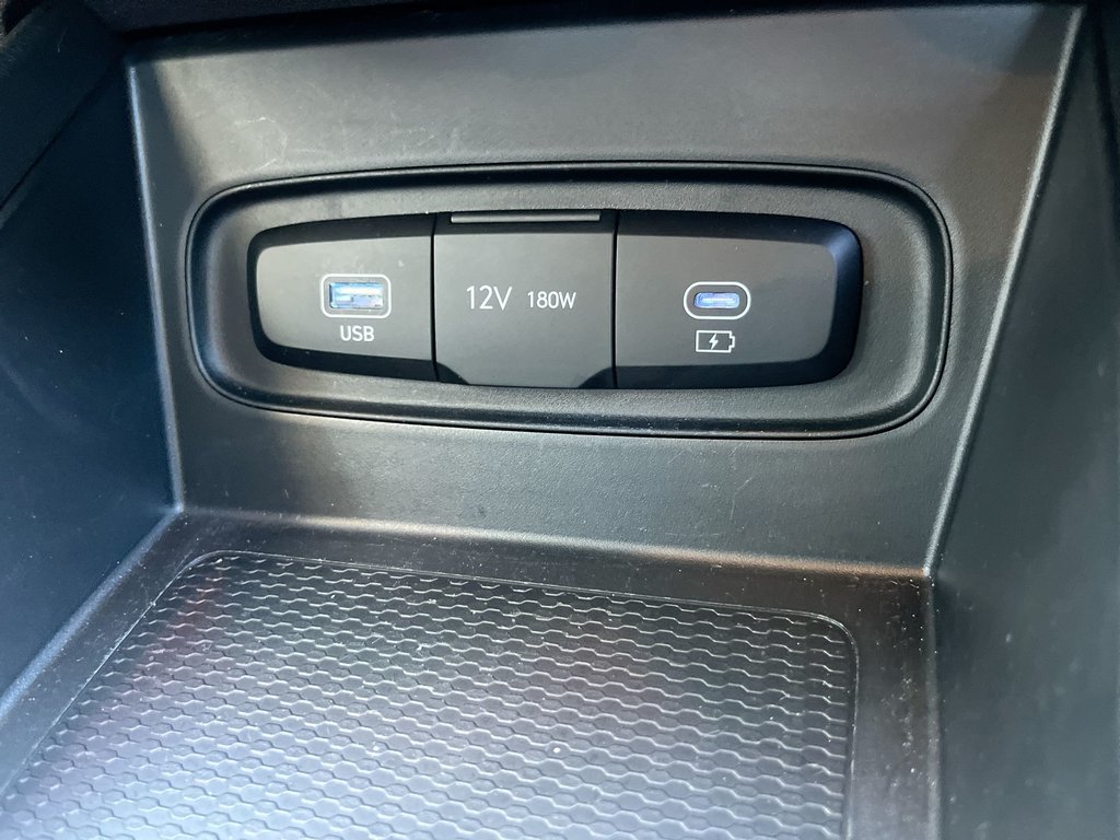 2025 Hyundai Venue Preferred | Cam | USB | HtdWheel | Bluetooth in Saint John, New Brunswick - 44 - w1024h768px