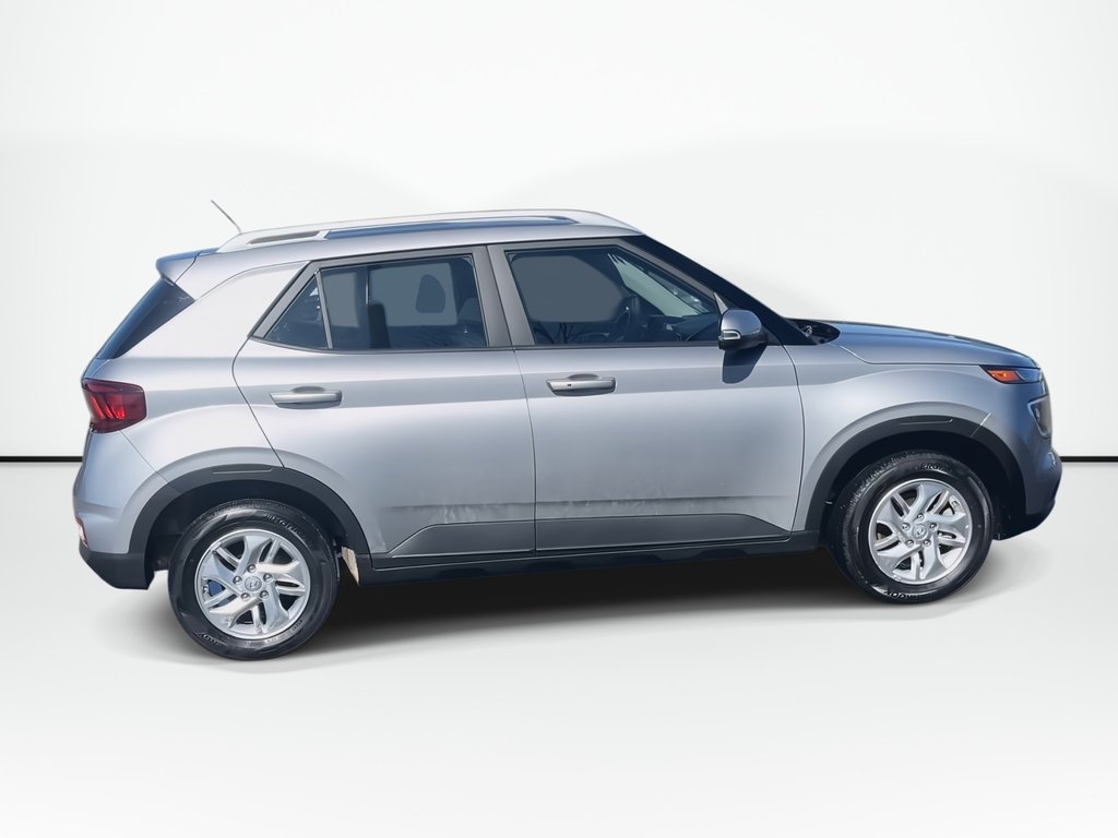 2025 Hyundai Venue Preferred | Cam | USB | HtdWheel | Bluetooth in Saint John, New Brunswick - 9 - w1024h768px