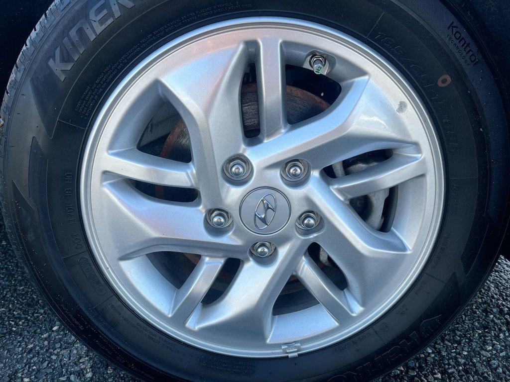 2025 Hyundai Venue Preferred | Cam | USB | HtdWheel | Bluetooth in Saint John, New Brunswick - 10 - w1024h768px