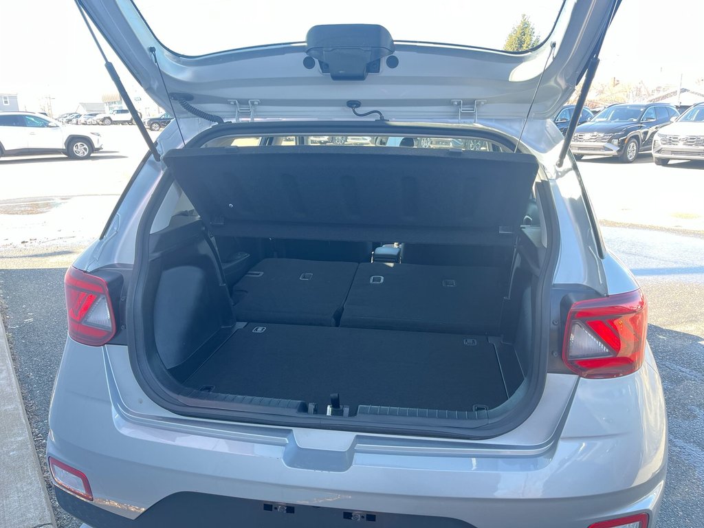 2025 Hyundai Venue Preferred | Cam | USB | HtdWheel | Bluetooth in Saint John, New Brunswick - 36 - w1024h768px