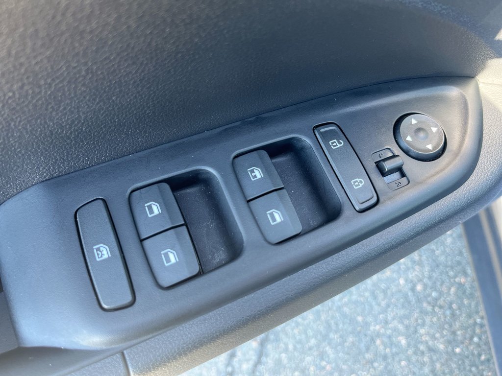 2025 Hyundai Venue Preferred | Cam | USB | HtdWheel in Saint John, New Brunswick - 15 - w1024h768px