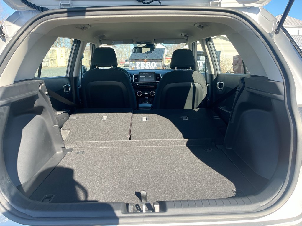 2025 Hyundai Venue Preferred | Cam | USB | HtdWheel in Saint John, New Brunswick - 36 - w1024h768px