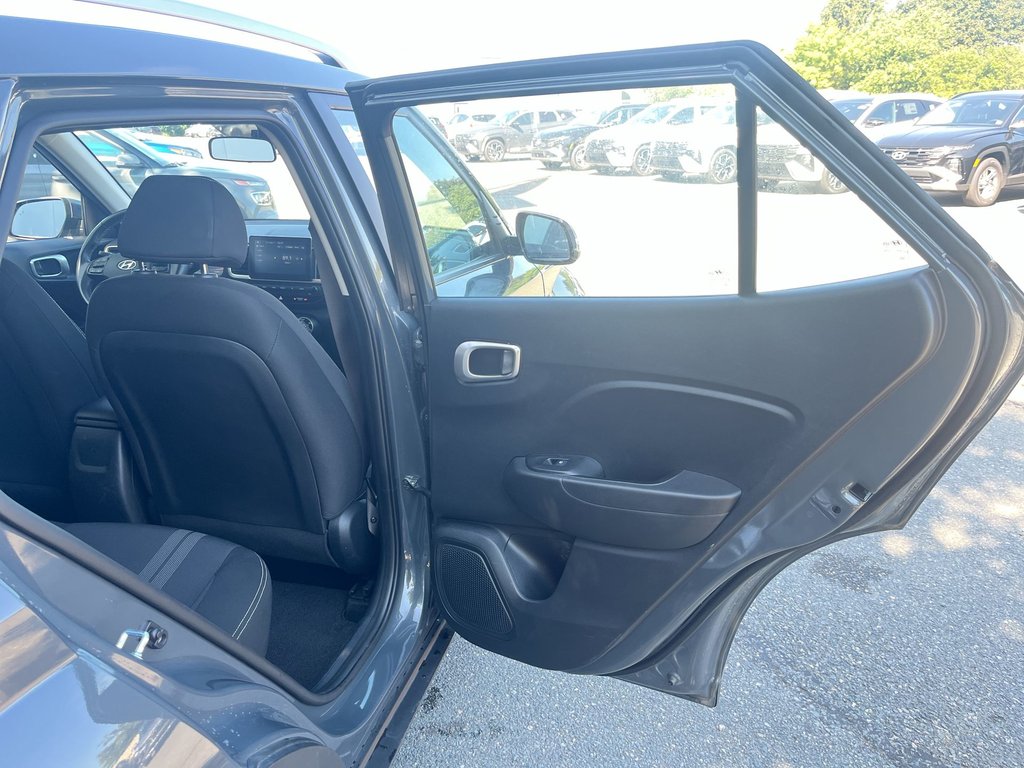 2025 Hyundai Venue Preferred | Cam | USB | HtdSeat | Warranty to 2030 in Saint John, New Brunswick - 40 - w1024h768px