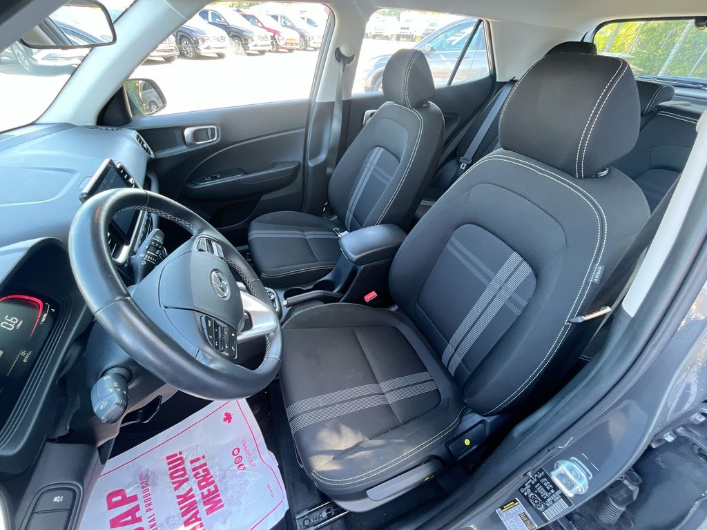 2025 Hyundai Venue Preferred | Cam | USB | HtdSeat | Warranty to 2030 in Saint John, New Brunswick - 11 - w1024h768px