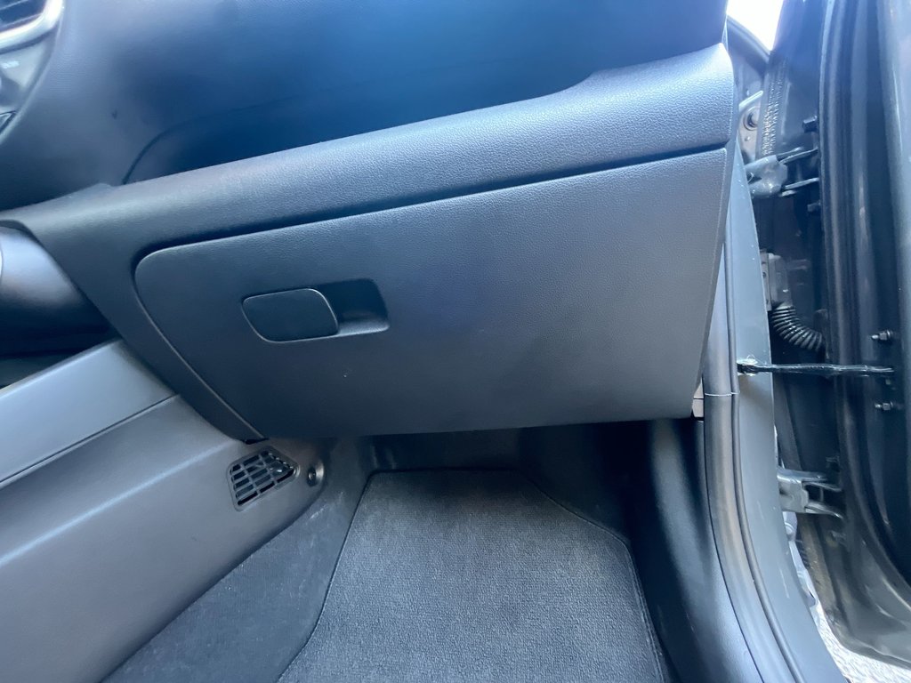 2025 Hyundai Venue Preferred | Cam | USB | HtdSeat | Warranty to 2030 in Saint John, New Brunswick - 43 - w1024h768px