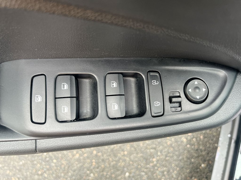 Hyundai Venue Preferred | Cam | USB | HdWheel | Warranty to 2030 2025 à Saint John, Nouveau-Brunswick - 15 - w1024h768px