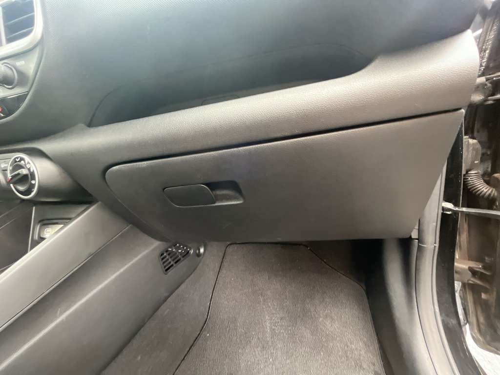 Hyundai Venue Preferred | Cam | USB | HdWheel | Warranty to 2030 2025 à Saint John, Nouveau-Brunswick - 42 - w1024h768px