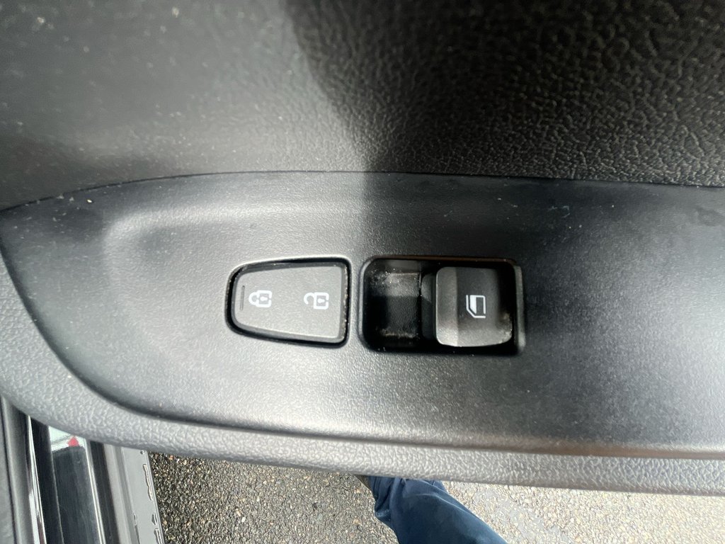 Hyundai Venue Preferred | Cam | USB | HdWheel | Warranty to 2030 2025 à Saint John, Nouveau-Brunswick - 43 - w1024h768px