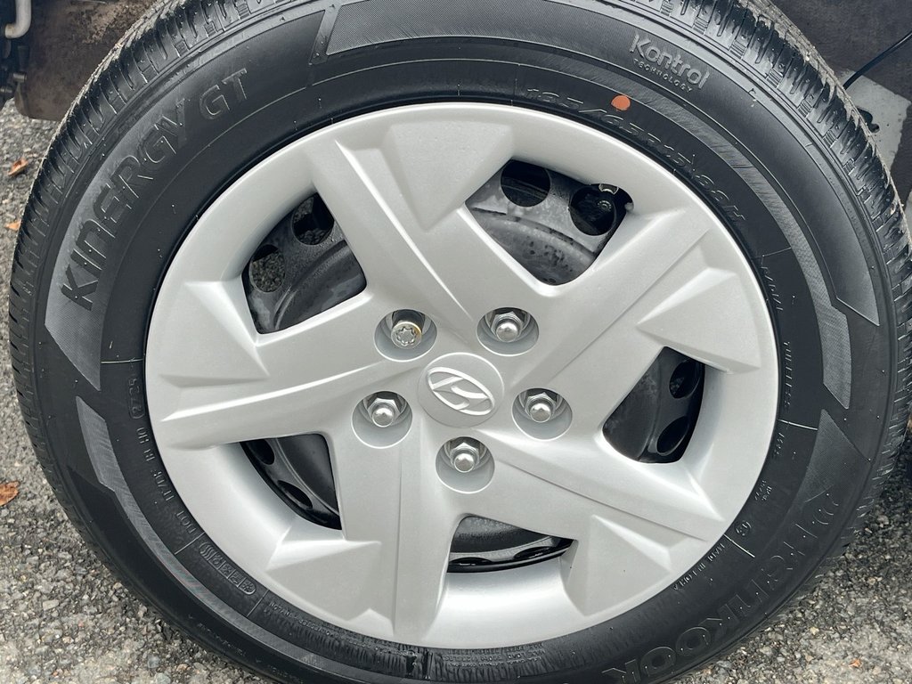 2026 Hyundai Venue Essential | USB | HtdSeat | Cam | Warranty to 2030 in Saint John, New Brunswick - 10 - w1024h768px