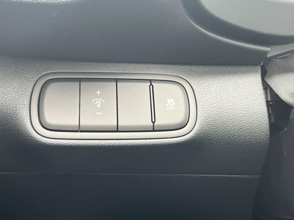 2026 Hyundai Venue Essential | USB | HtdSeat | Cam | Warranty to 2030 in Saint John, New Brunswick - 22 - w1024h768px