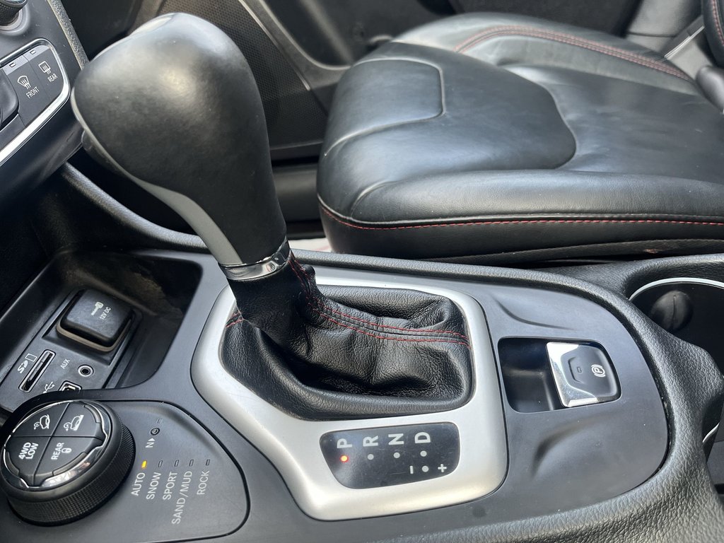 2016 Jeep Cherokee in Antigonish, Nova Scotia - 28 - w1024h768px