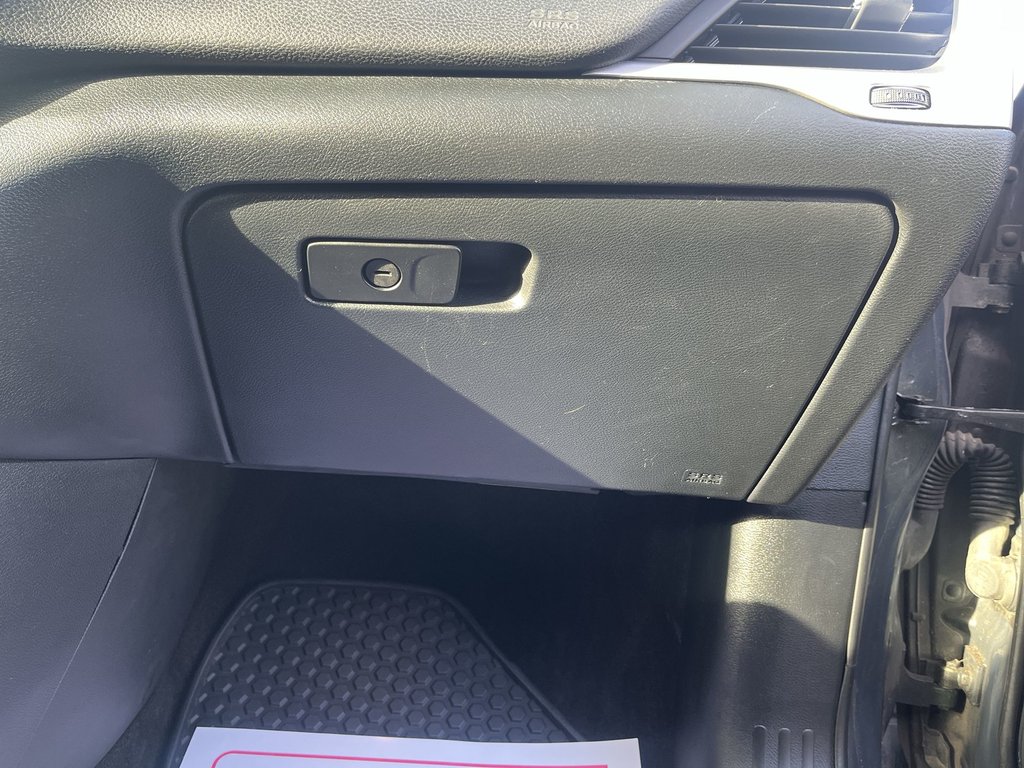 2016 Jeep Cherokee in Antigonish, Nova Scotia - 41 - w1024h768px