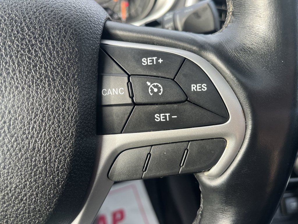 2016 Jeep Cherokee in Antigonish, Nova Scotia - 20 - w1024h768px