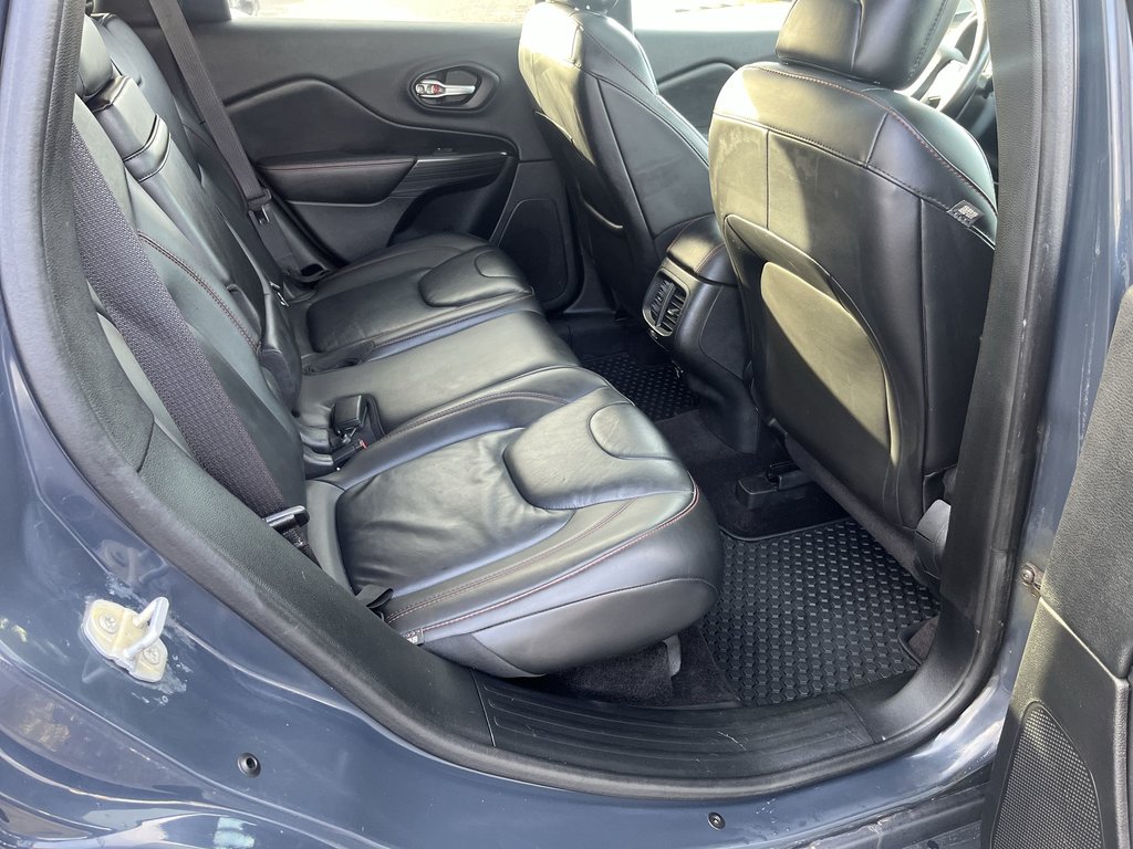 2016 Jeep Cherokee in Antigonish, Nova Scotia - 36 - w1024h768px