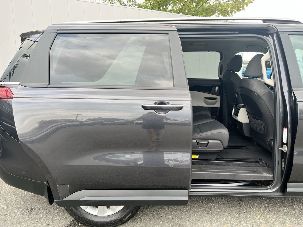 2022 Kia Carnival LX | Cam | USB | HtdWheel in Saint John, New Brunswick - 40 - w1024h768px
