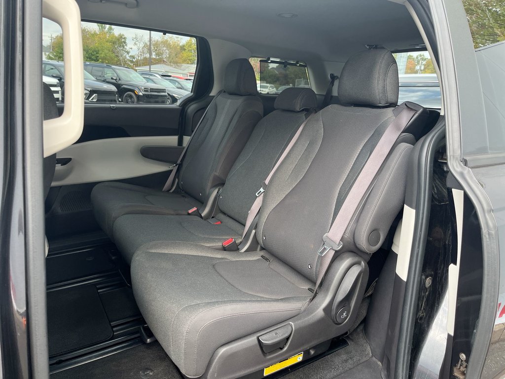 2022 Kia Carnival LX | Cam | USB | HtdWheel in Saint John, New Brunswick - 31 - w1024h768px
