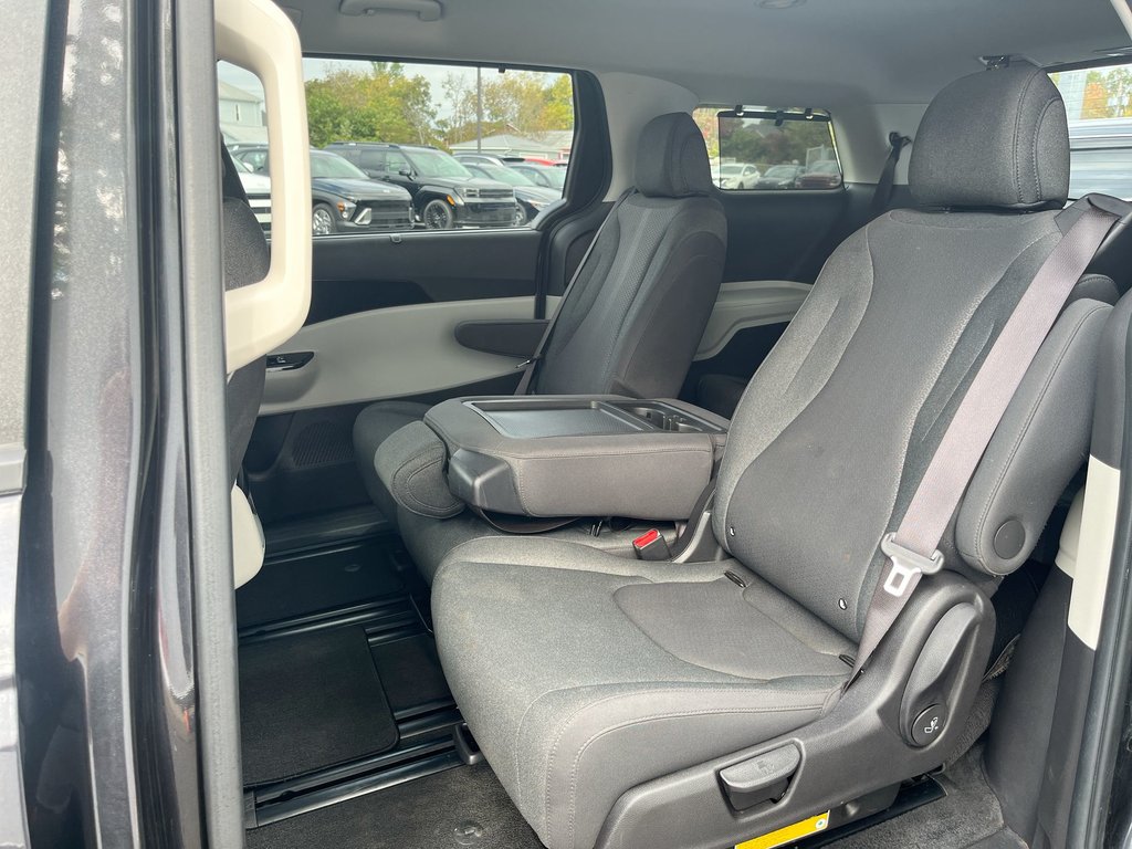 2022 Kia Carnival LX | Cam | USB | HtdWheel in Saint John, New Brunswick - 32 - w1024h768px