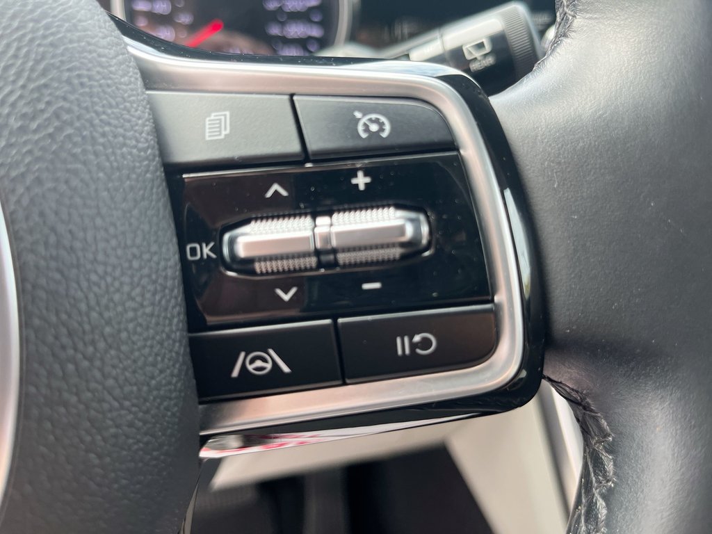 2022 Kia Carnival LX | Cam | USB | HtdWheel in Saint John, New Brunswick - 21 - w1024h768px