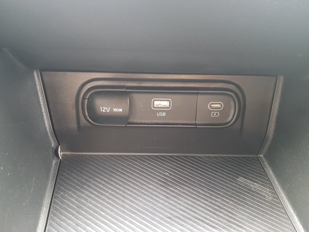 2024 Kia Sportage LX in Saint John, New Brunswick - 26 - w1024h768px