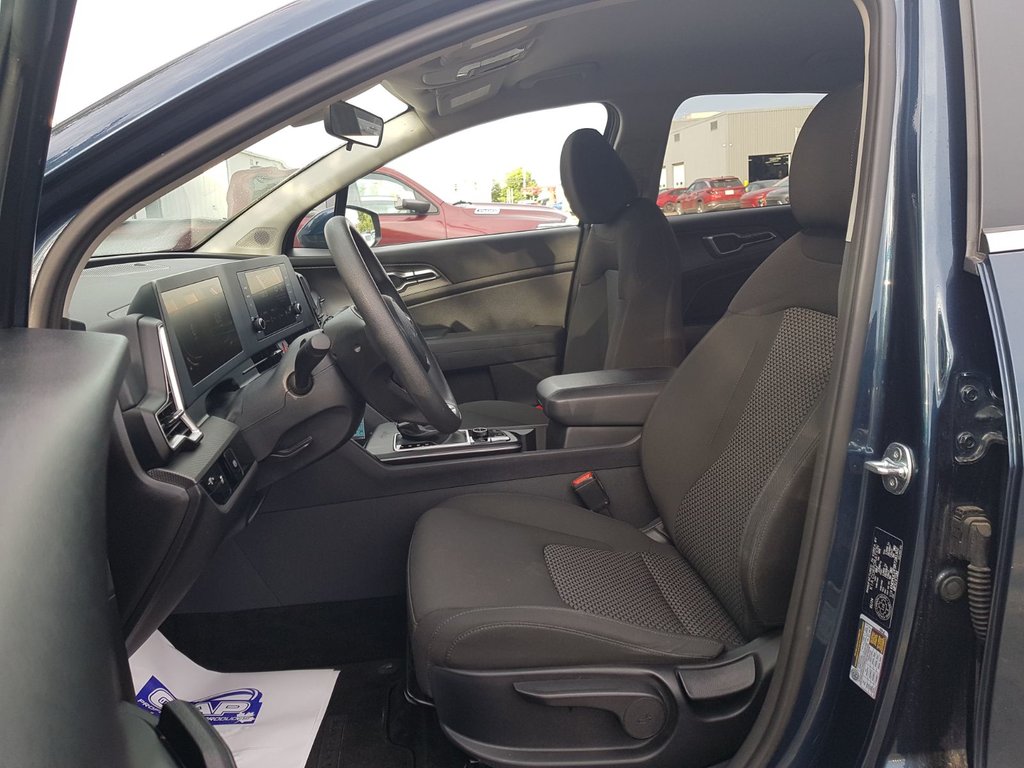 2024 Kia Sportage LX in Saint John, New Brunswick - 16 - w1024h768px