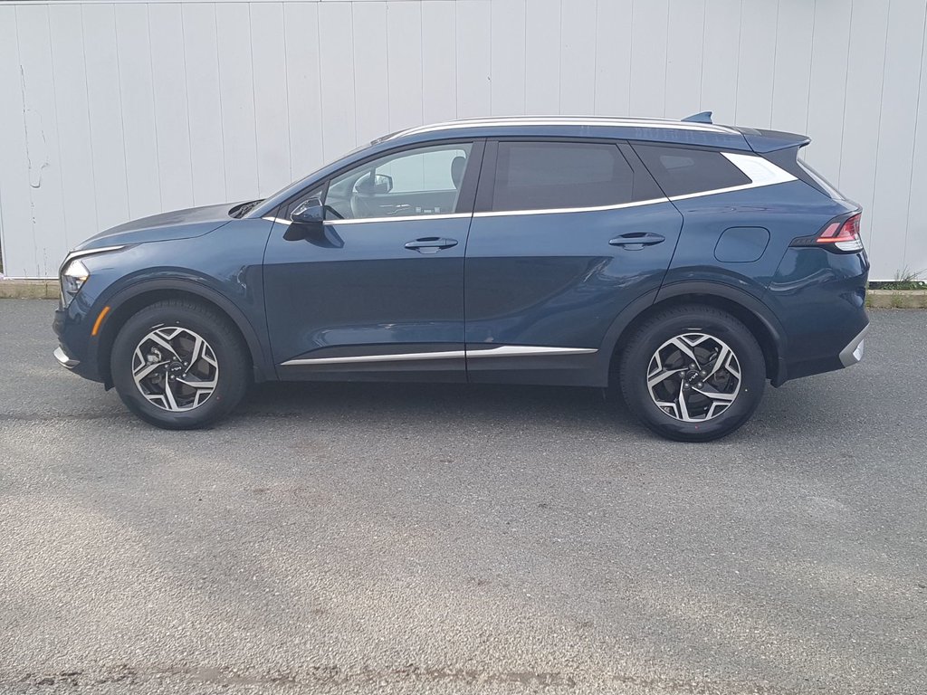 2024 Kia Sportage LX in Saint John, New Brunswick - 6 - w1024h768px