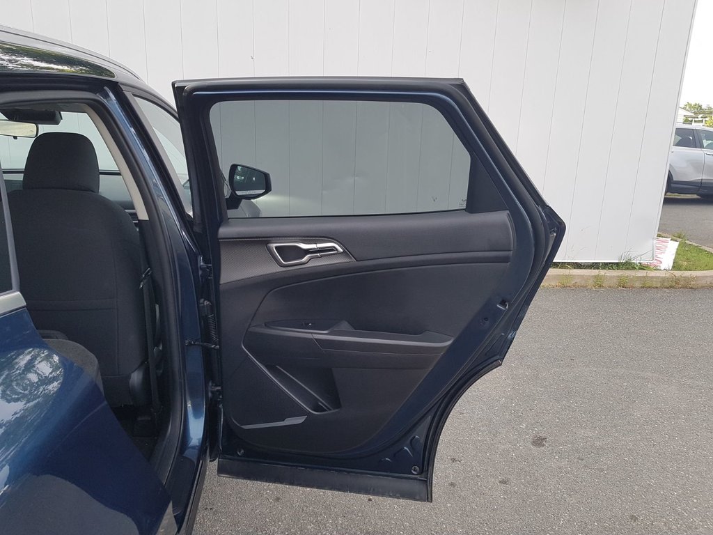 2024 Kia Sportage LX in Saint John, New Brunswick - 43 - w1024h768px