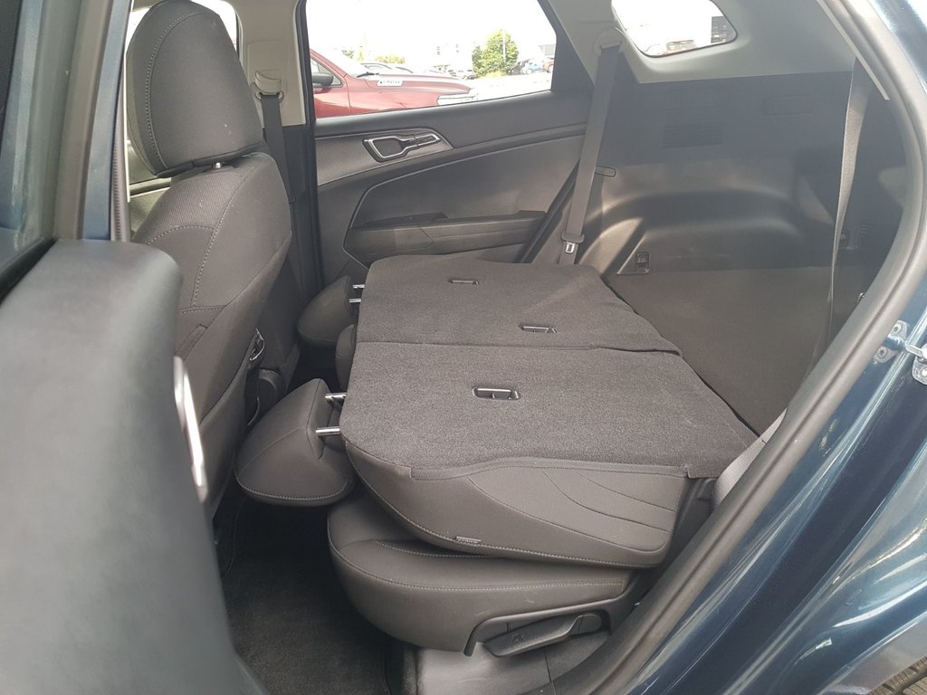 2024 Kia Sportage LX in Saint John, New Brunswick - 37 - w1024h768px
