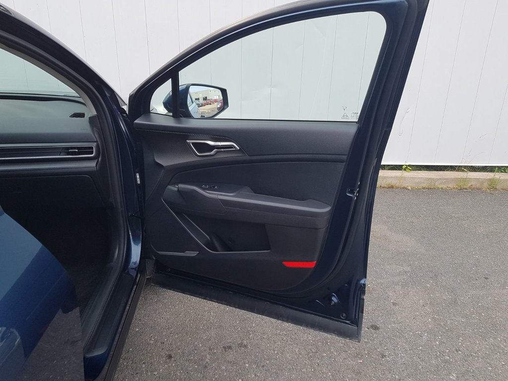 2024 Kia Sportage LX in Saint John, New Brunswick - 52 - w1024h768px