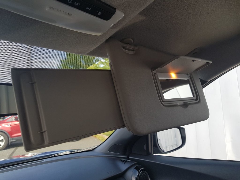 2019 Nissan Kicks SR | Leather | Cam | USB | HtdSeats in Saint John, New Brunswick - 41 - w1024h768px