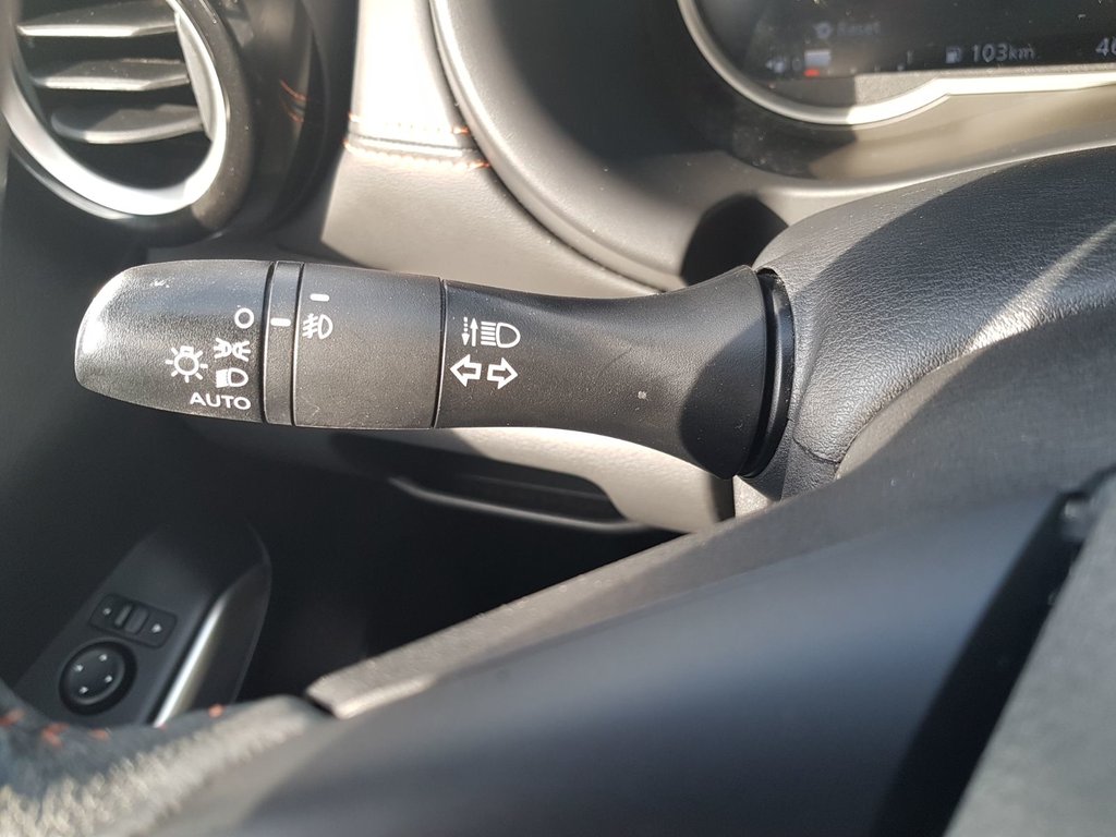 2019 Nissan Kicks SR | Leather | Cam | USB | HtdSeats in Saint John, New Brunswick - 30 - w1024h768px