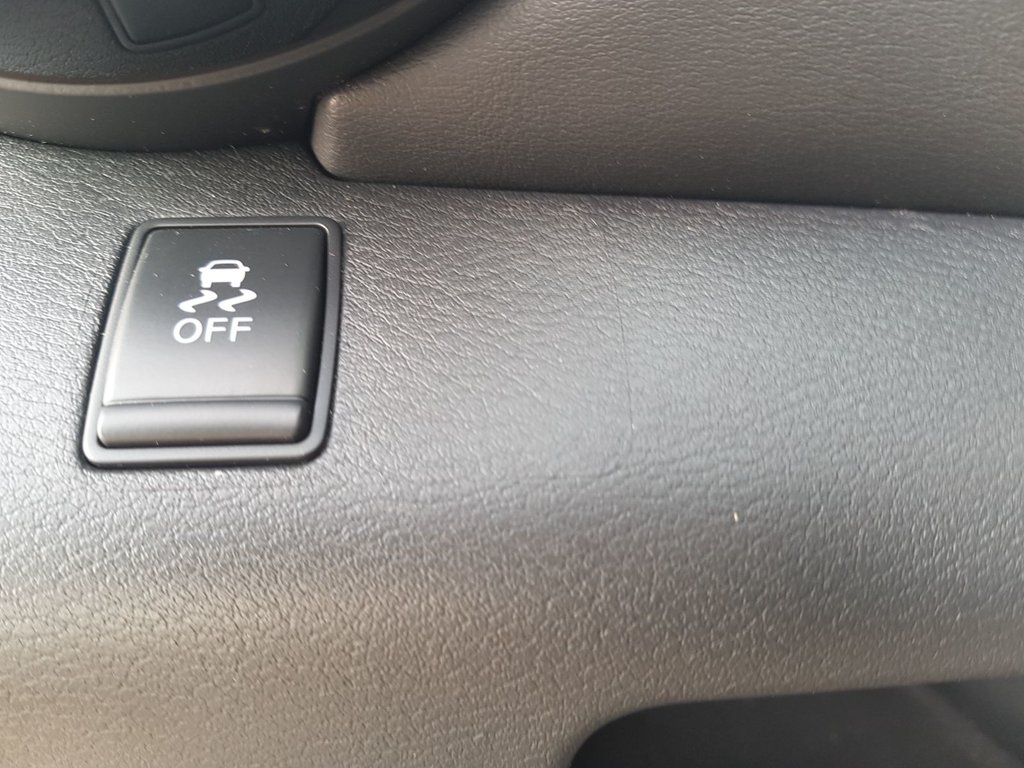 2019 Nissan Kicks SR | Leather | Cam | USB | HtdSeats in Saint John, New Brunswick - 24 - w1024h768px